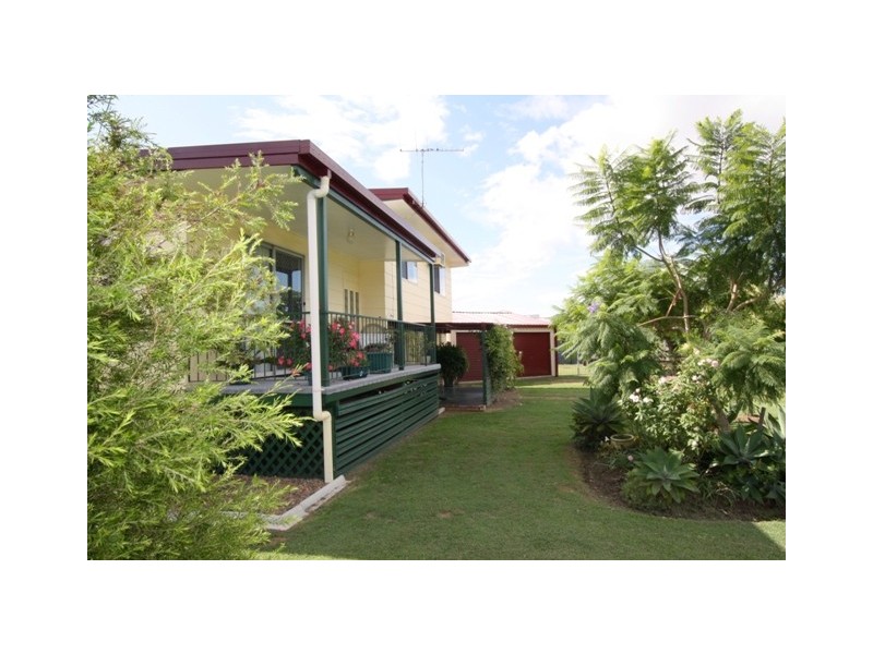 13 Pryde St, Lowood QLD 4311