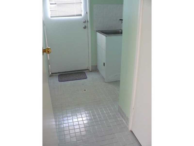 3 Enson St, Bundamba QLD 4304