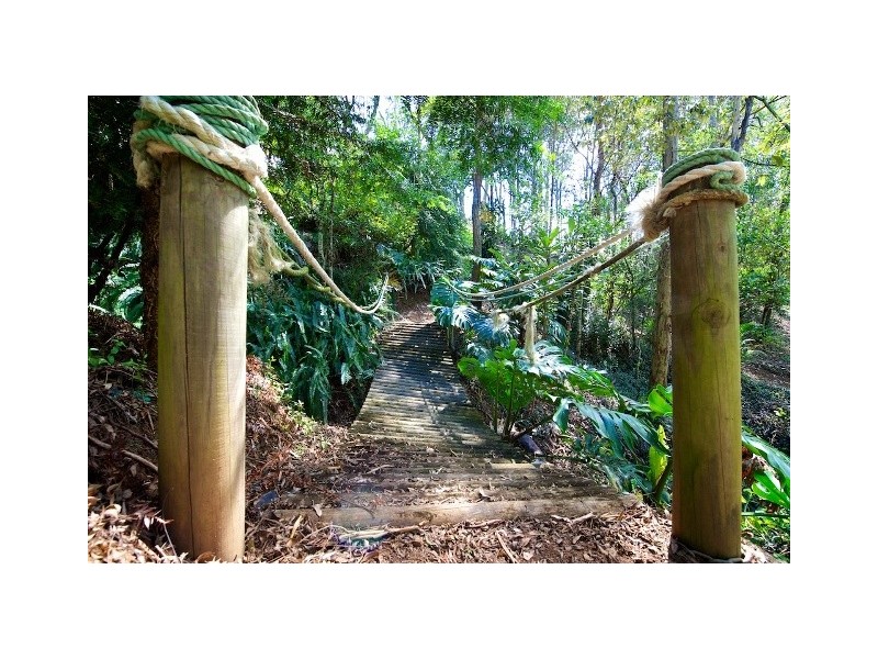 927 Mt Crosby Road, Karana Downs QLD 4306