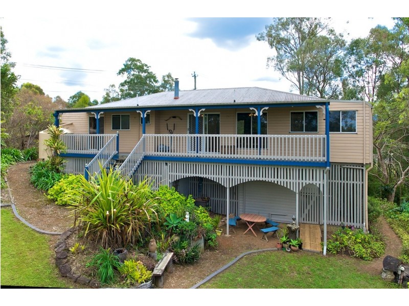 927 Mt Crosby Road, Karana Downs QLD 4306