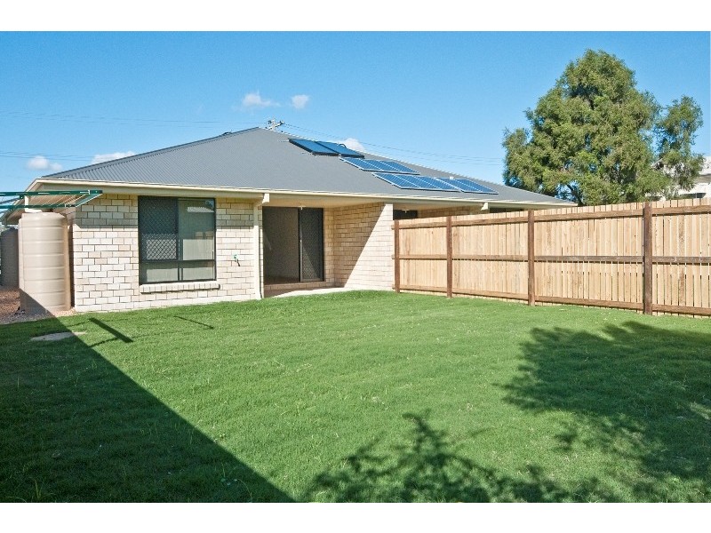 31 James, Lowood QLD 4311