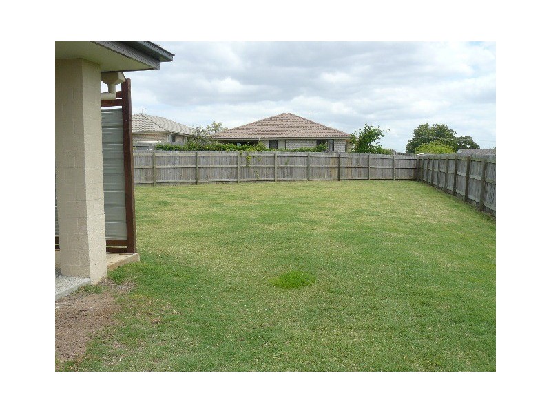 10 Rush Court, Bundamba QLD 4304