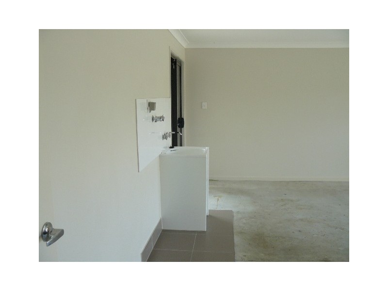 10 Rush Court, Bundamba QLD 4304