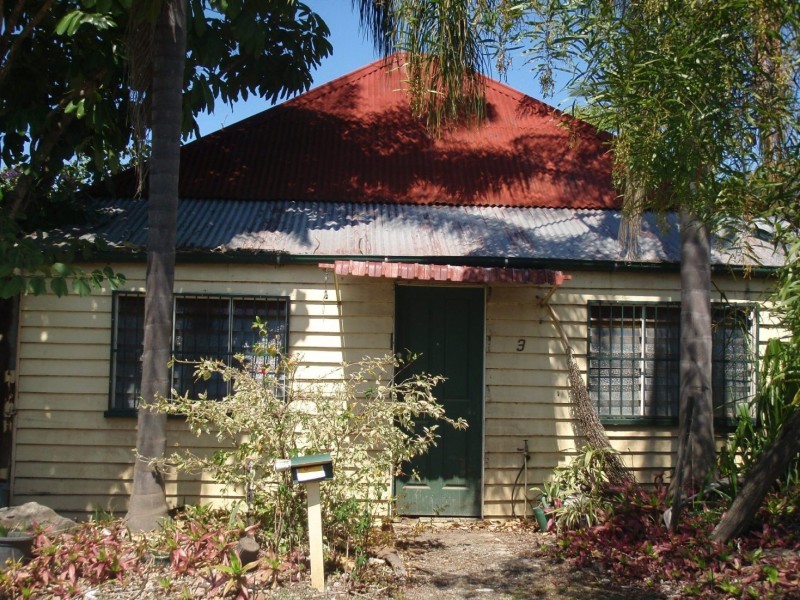 3 Martin Street, Woodend QLD 4305