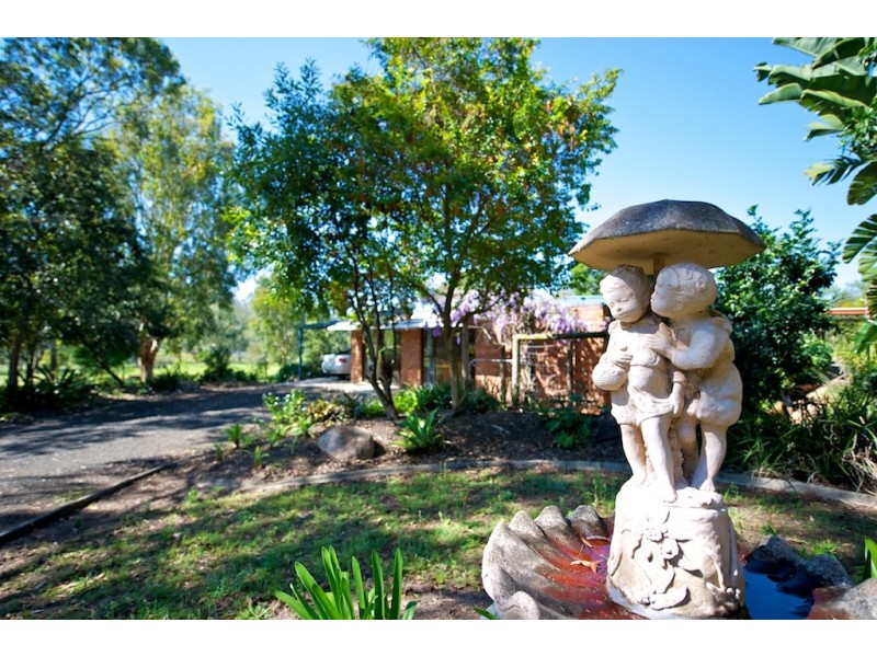 610 Junction Road, Barellan Point QLD 4306