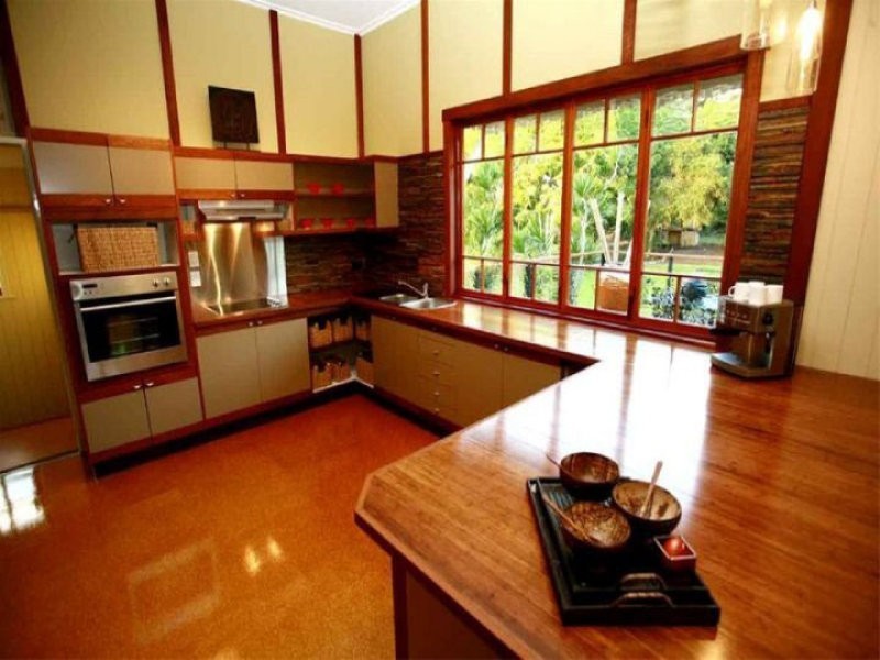 18 Lusitania Street, Newtown QLD 4305