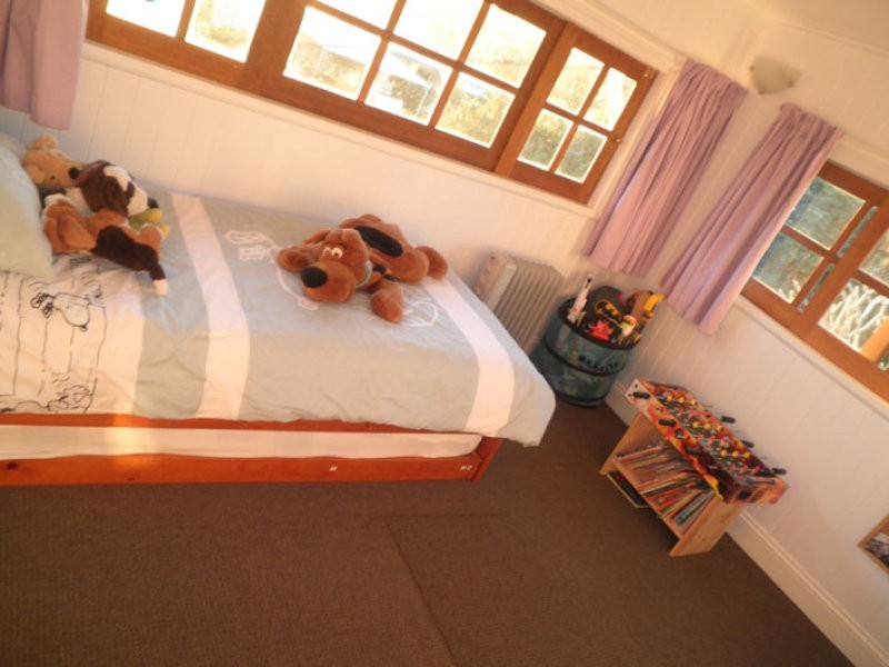 18 Lusitania Street, Newtown QLD 4305