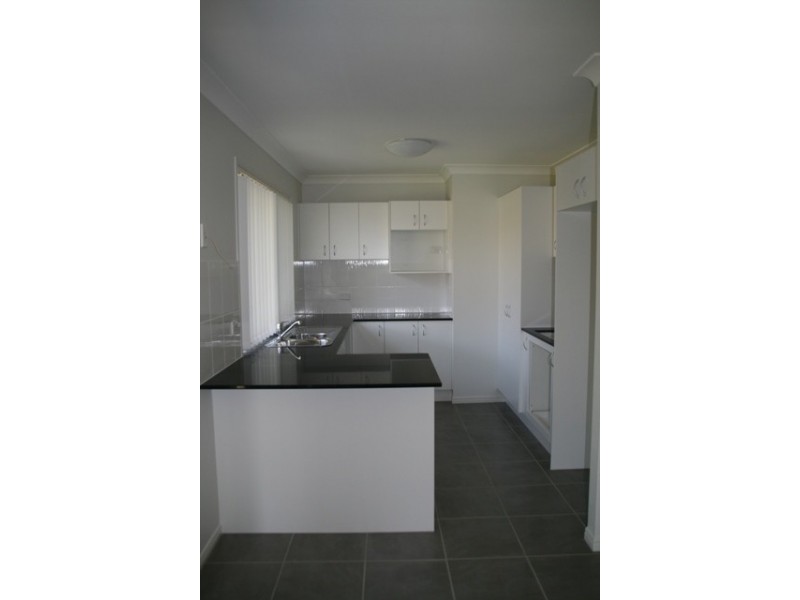 27 Skardon Street, Brassall QLD 4305