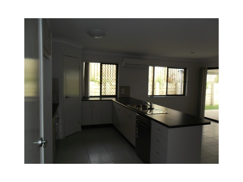 39 Goldenwood Crescent, Fernvale QLD 4306
