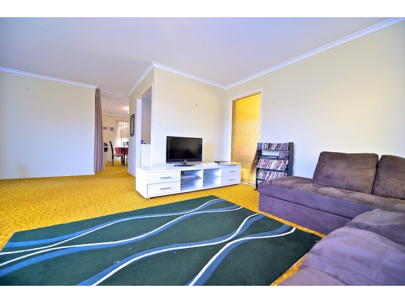 4 OLIVE STREET, Flinders View QLD 4305