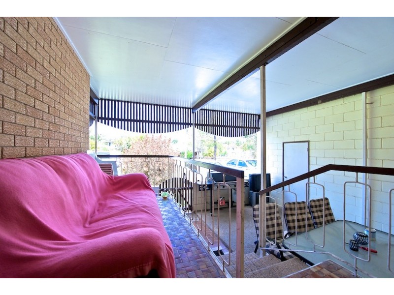 4 OLIVE STREET, Flinders View QLD 4305