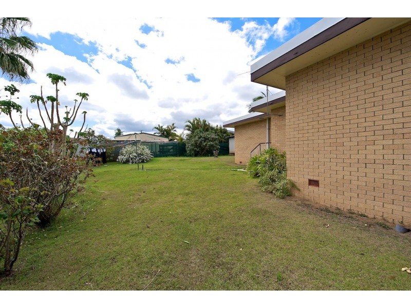 4 OLIVE STREET, Flinders View QLD 4305
