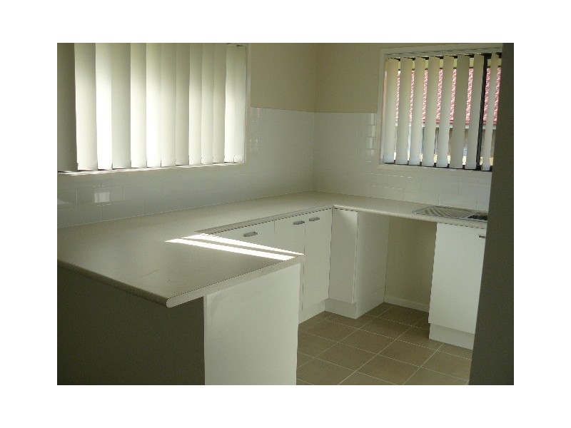 42 Bray Street, Lowood QLD 4311