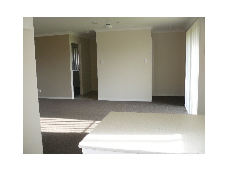 42 Bray Street, Lowood QLD 4311