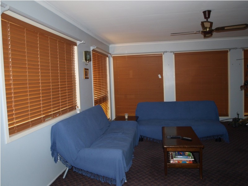 Yamanto QLD 4305