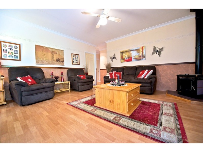 105 Burns St, Fernvale QLD 4306