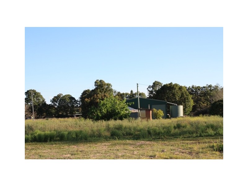 82 Patrick Estate Rd, Lowood QLD 4311