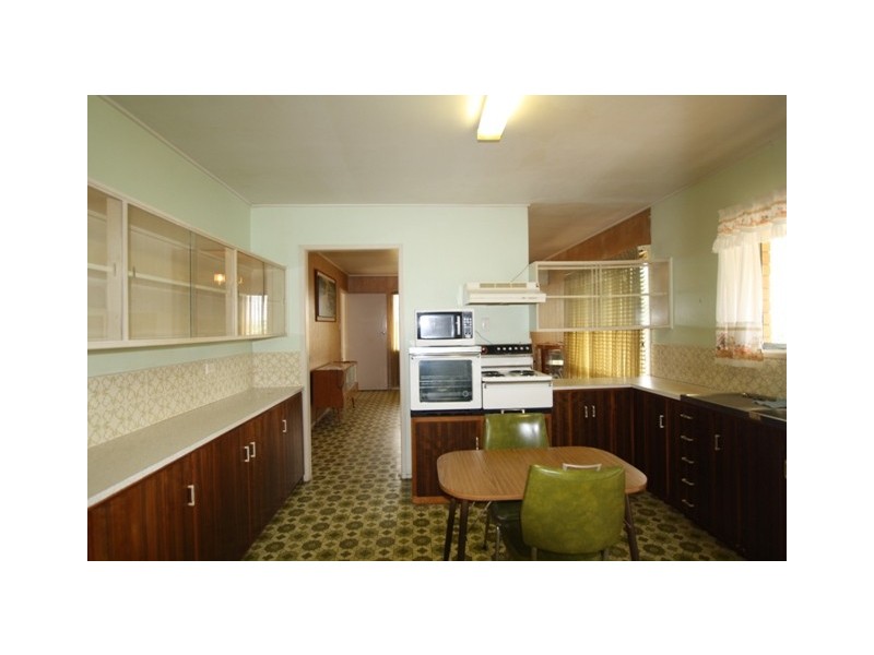 118 Main Street, Lowood QLD 4311