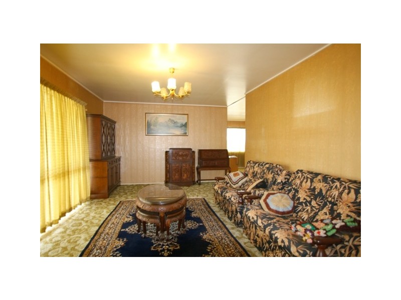 118 Main Street, Lowood QLD 4311