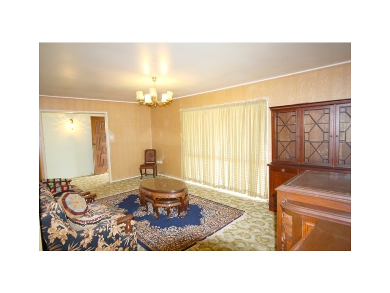 118 Main Street, Lowood QLD 4311