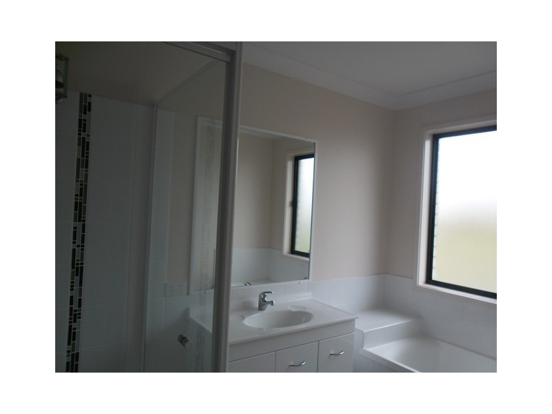 23  Huxley St, Redbank Plains QLD 4301
