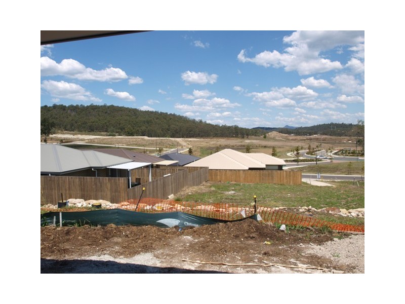 23  Huxley St, Redbank Plains QLD 4301