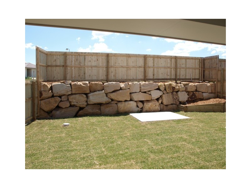 42 BALLOWS CRES, Redbank Plains QLD 4301