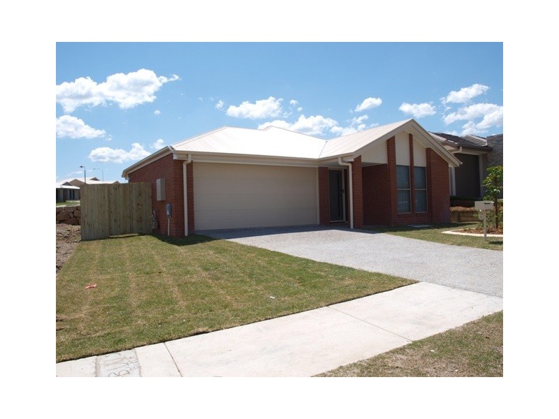 42 BALLOWS CRES, Redbank Plains QLD 4301