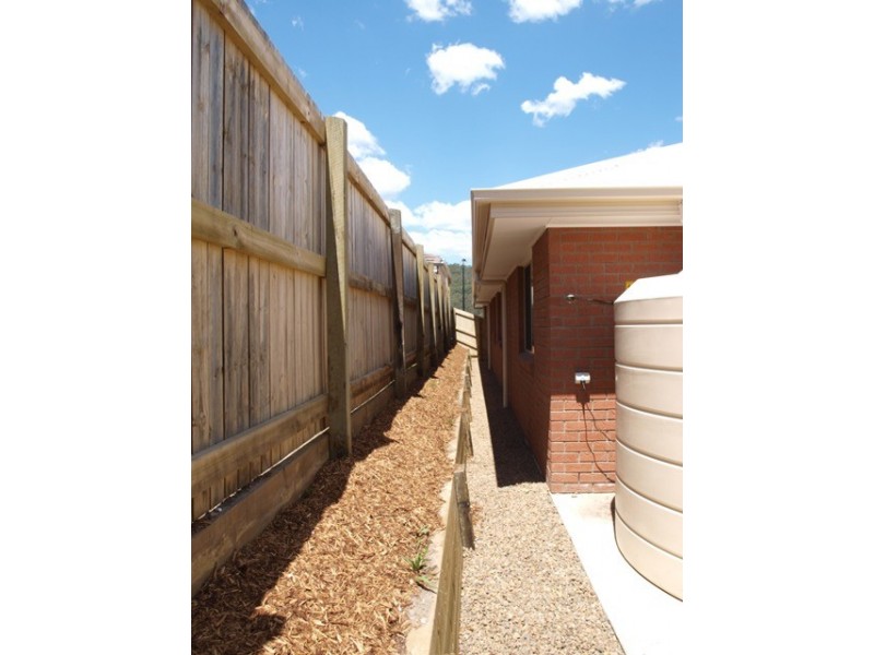 42 BALLOWS CRES, Redbank Plains QLD 4301