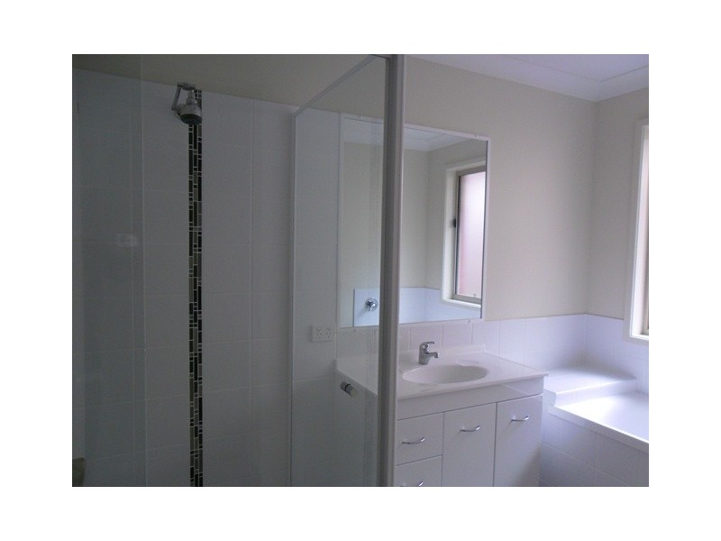 42 BALLOWS CRES, Redbank Plains QLD 4301