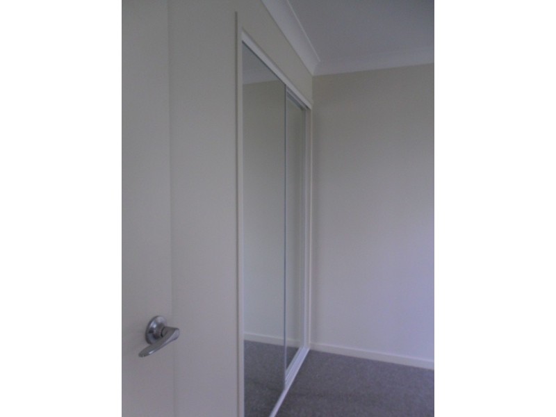 42 BALLOWS CRES, Redbank Plains QLD 4301