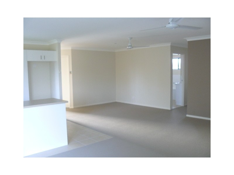 23 McInnes Street, Lowood QLD 4311