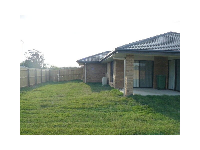 23 McInnes Street, Lowood QLD 4311
