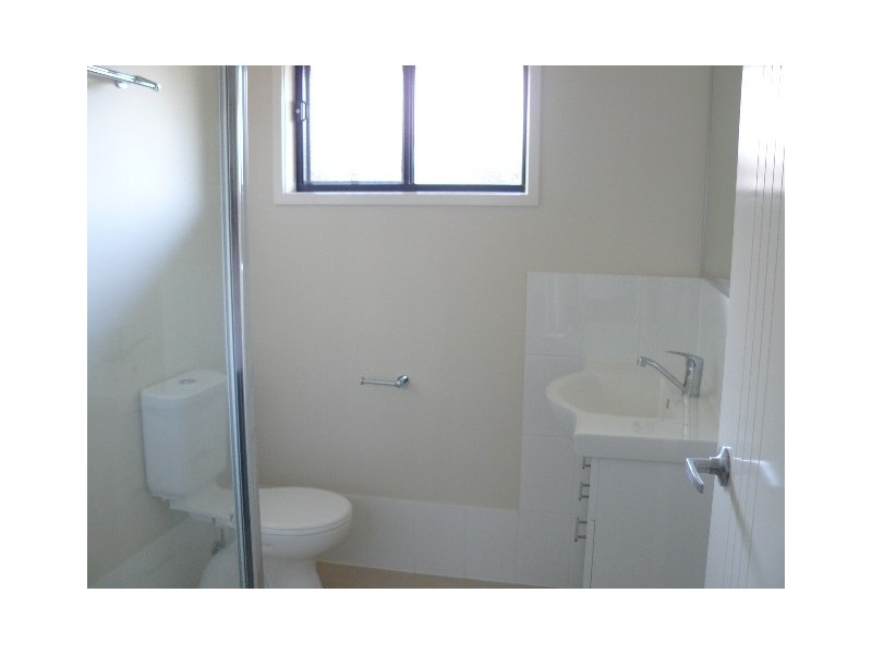 23 McInnes Street, Lowood QLD 4311