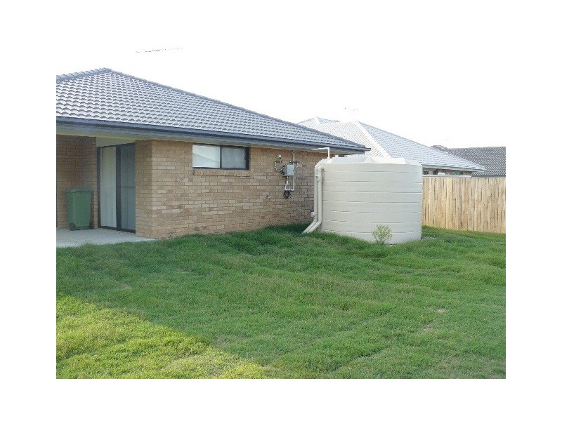 23 McInnes Street, Lowood QLD 4311