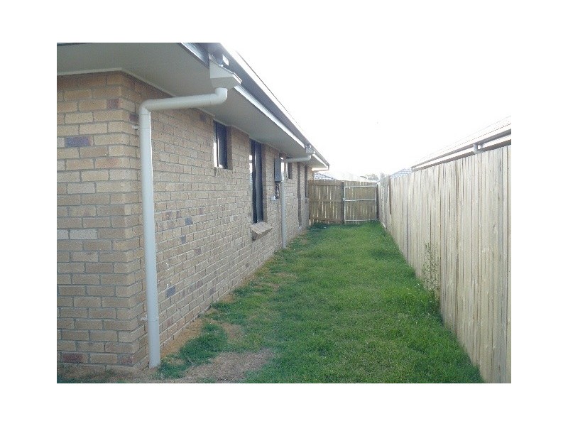 23 McInnes Street, Lowood QLD 4311