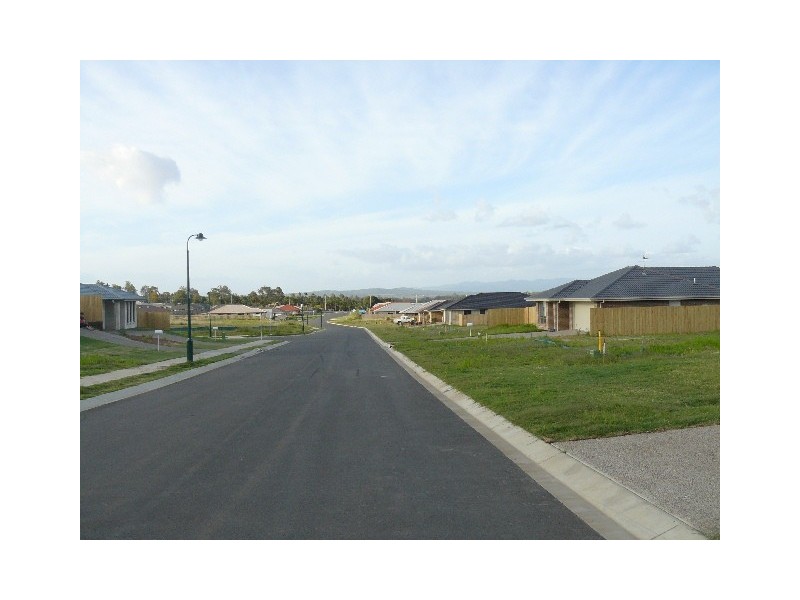 37  Peregrine, Lowood QLD 4311