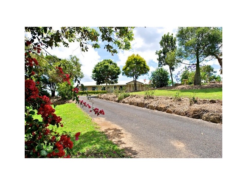 14 Reservoir Rd, Lowood QLD 4311