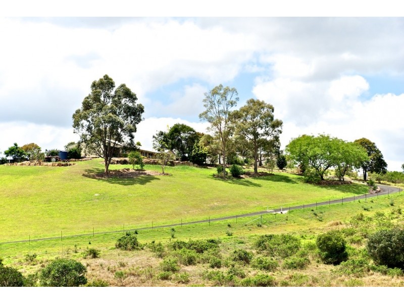 14 Reservoir Rd, Lowood QLD 4311