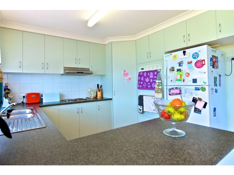 14 Reservoir Rd, Lowood QLD 4311