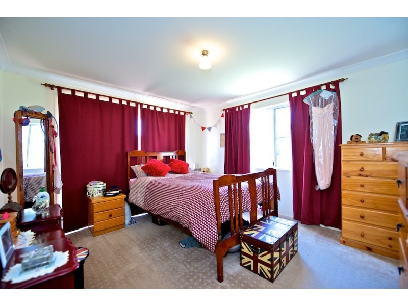 14 Reservoir Rd, Lowood QLD 4311