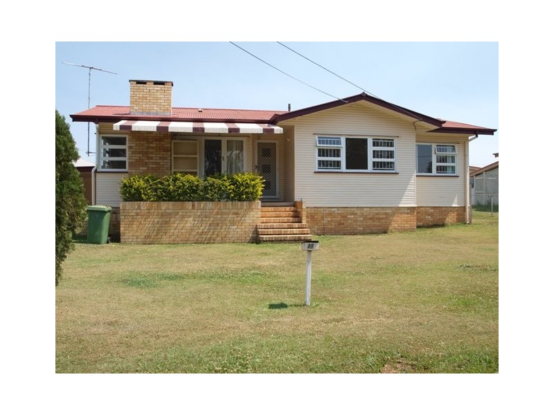 19 Grenadier Circle, Ebbw Vale QLD 4304