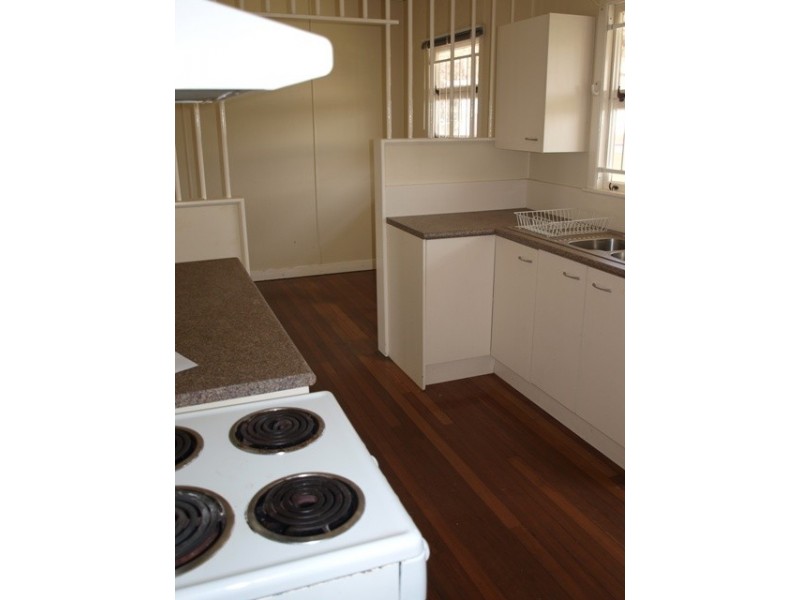 19 Grenadier Circle, Ebbw Vale QLD 4304