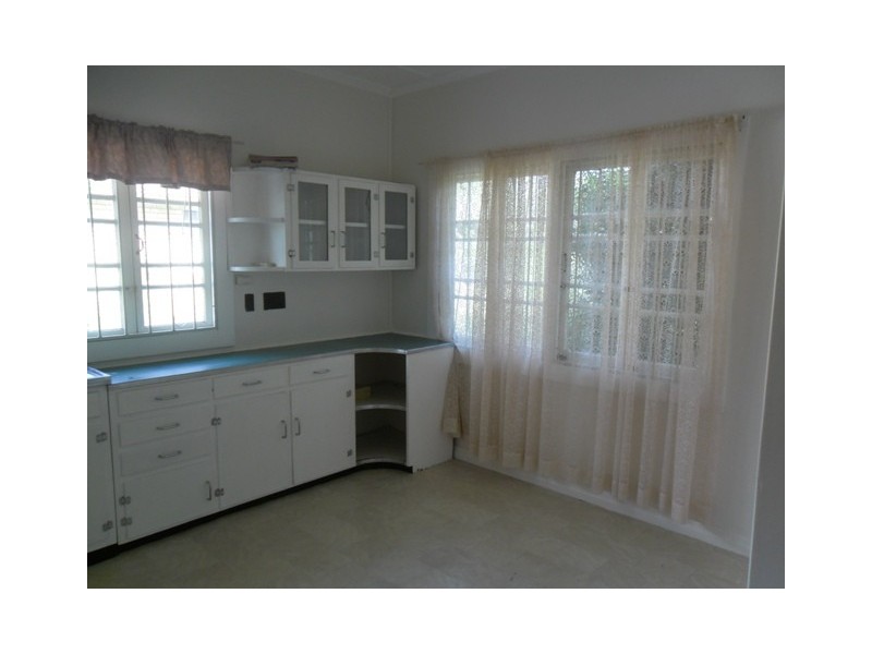 11 Sherlock Street, Brassall QLD 4305