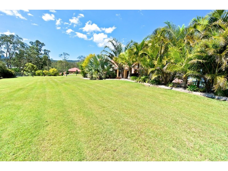 35 Myora Row, Karalee QLD 4306