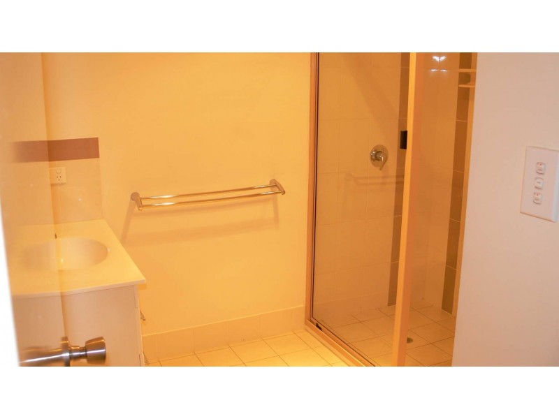 2,3,4,5, 6/67 East St, Esk QLD 4312