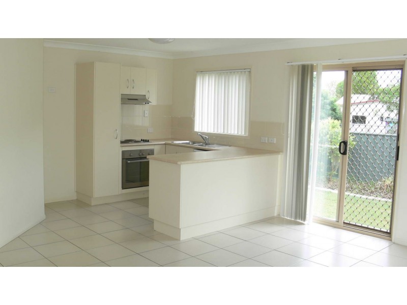 2,3,4,5, 6/67 East St, Esk QLD 4312