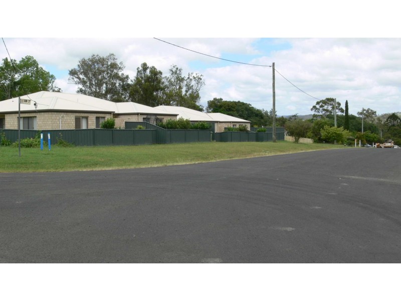 2,3,4,5, 6/67 East St, Esk QLD 4312
