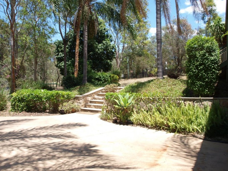 7  Gabbinbar Court, Pine Mountain QLD 4306