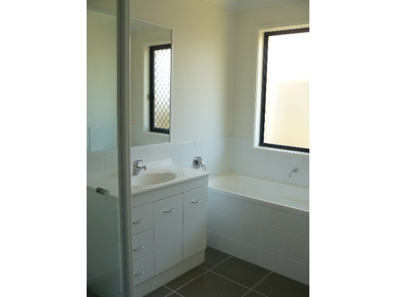 12 Huxley Street, Redbank Plains QLD 4301